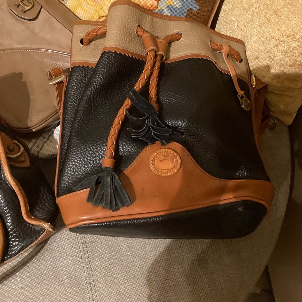 Dooney & Bourke bucket bag in EUC (not sure if authentic)